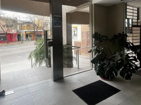 Departamento en Alquiler en Temperley, $ 450.000