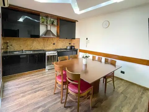 Casa en Venta en Adrogue, USD 260.000