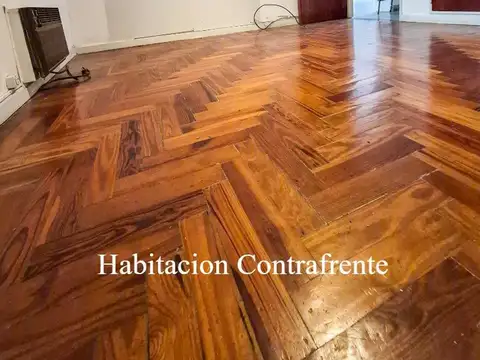 Depto Tipo Casa en Venta con 1 cocheras