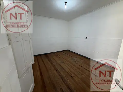Depto Tipo Casa en Alquiler con 1 cocheras
