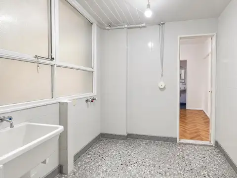 Departamento en Alquiler con 1 cocheras