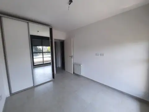 Departamento en Alquiler en Fisherton, $ 980.000