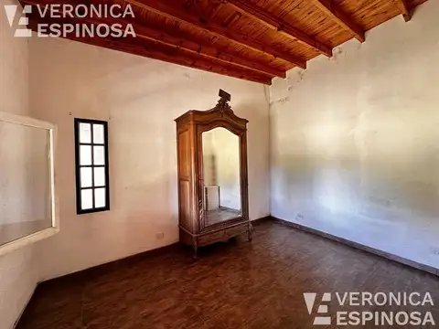 Casa 2 ambientes con 1 baño