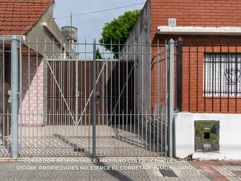 Casa en Venta con 1 cochera