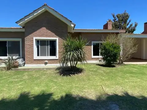 SE VENDE CASA EN Bº SAN ISIDRO 3 DORMITORIOS APTA CREDITO