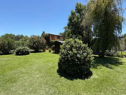 Casa 5 ambientes con 1 baño