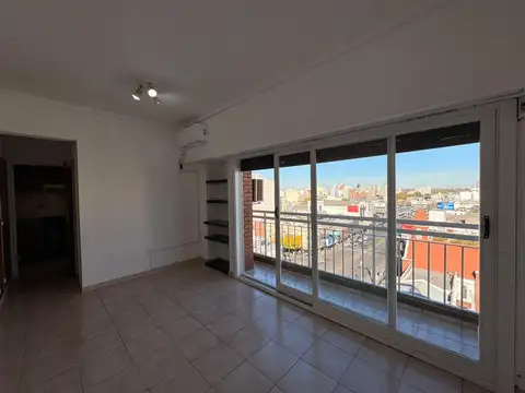 Departamento en Alquiler en Lanus Oeste, $ 490.000