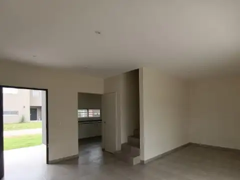 Casa en Alquiler de 3 dormitorios