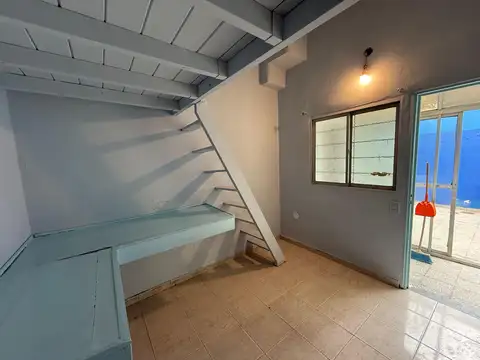 Departamento 6 ambientes con 1 baño