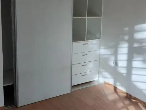 Departamento en Alquiler en Villa Ballester, $ 550.000