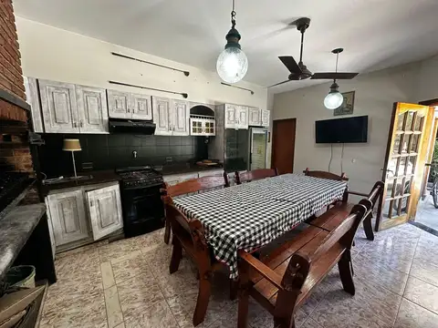 Casa en Venta en Monte Grande, USD 380.000