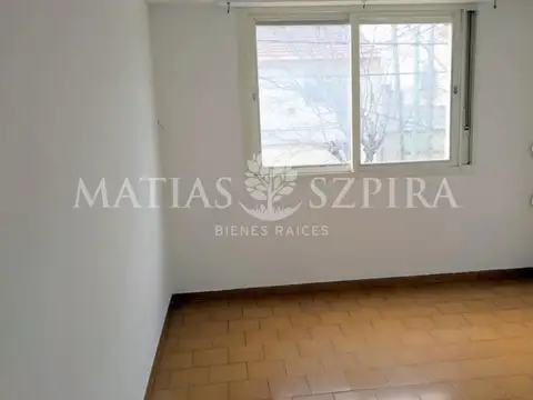 Depto Tipo Casa 4 ambientes con 2 baños