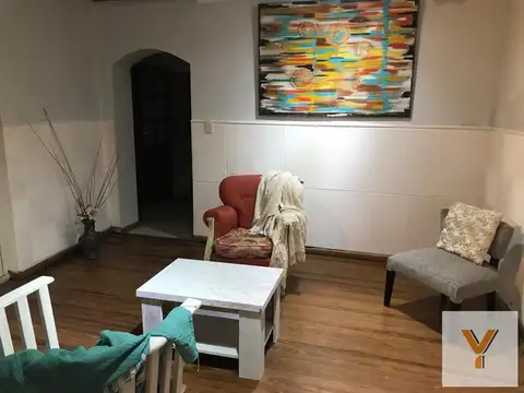 Casa en venta - 4 Dormitorios 3 Baños - 275Mts2 - Dolores