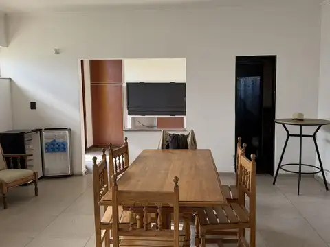 Casa de campo a terminar con quincho/depto con amplia pileta