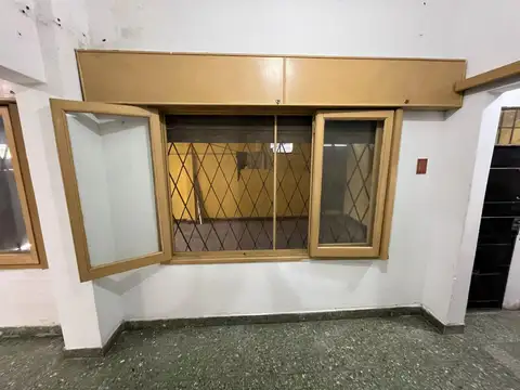 Depto Tipo Casa en Alquiler con 1 cocheras