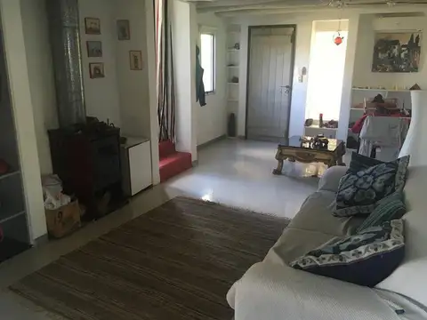 Casa 3 ambientes con 2 baños