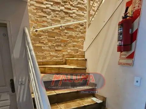 Carlos Encina 500, Piso 1