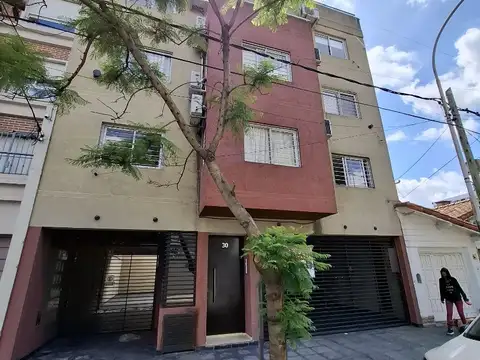 Pte M T De Alvear 100