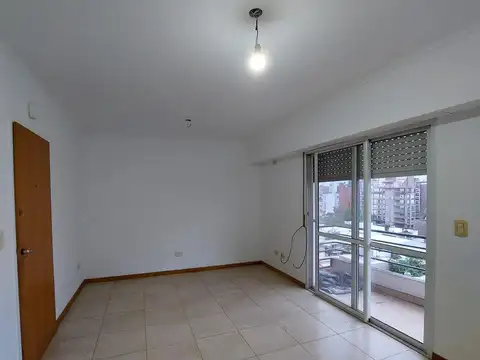 Departamento en Alquiler de 1 Dormitorio con cochera 