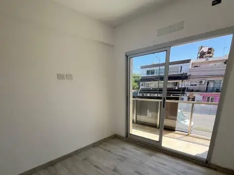 DEPARTAMENTO 2 AMBIENTES CON BALCÓN Y TERRAZA PROPIA