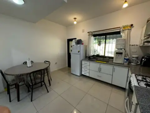 Triplex 3 ambientes en venta Ing. Adolfo Sourdeaux