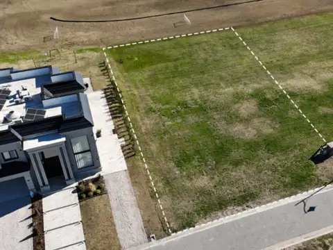 Terreno en Alquiler Temporal 40  mts Fondo