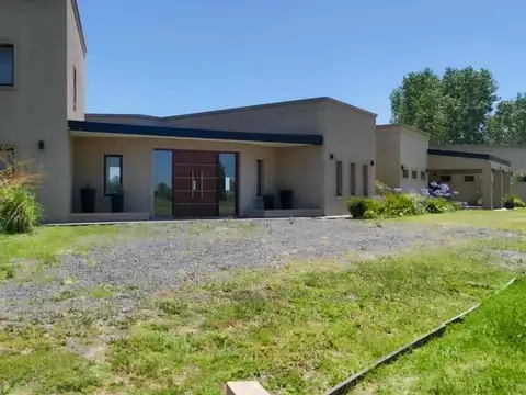 Casa en Venta de 5 dormitorios