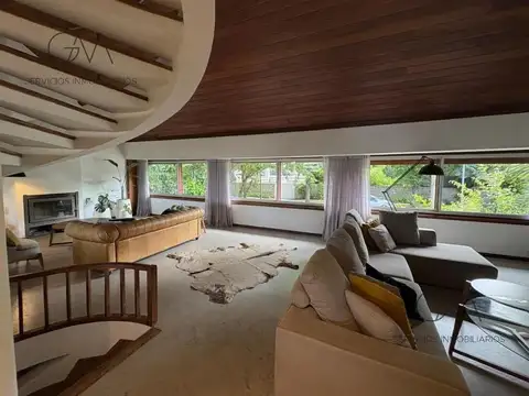 Casa en Alquiler Temporal con 3 cocheras