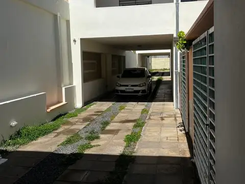 47 entre 141 y 142 Los Hornos La Plata