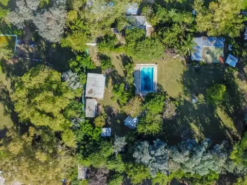 Quinta en venta - 5 Dormitorios 5 Baños - Villa Rosas