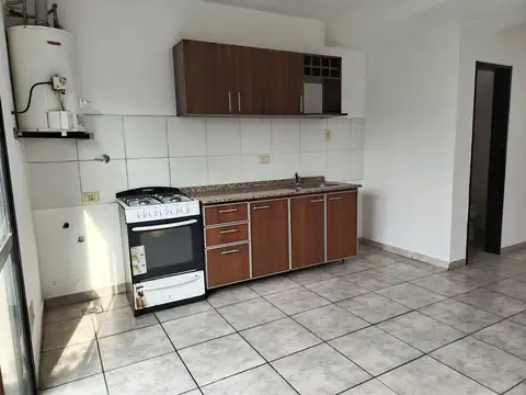 Casa en Alquiler con 2 cocheras