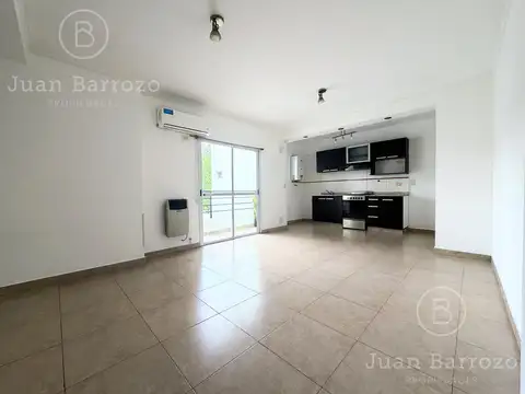 Departamento en Alquiler en Banfield, $ 800.000