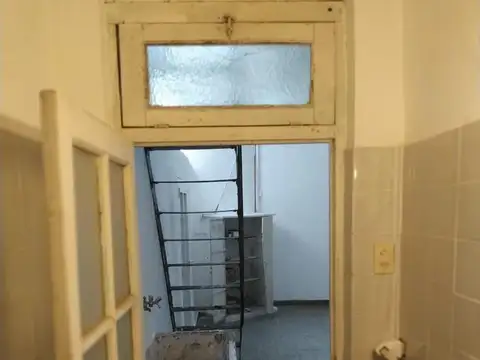 Casa 2 ambientes con 1 baño