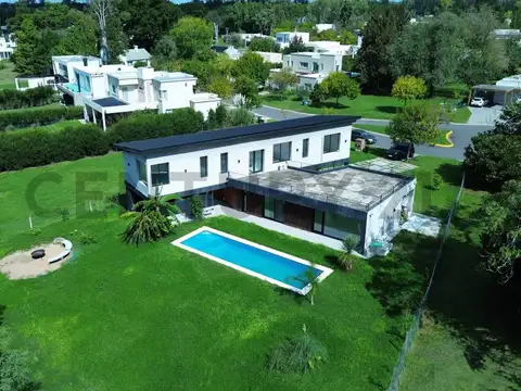 Venta casa 5 ambientes Lote interno  (Barrio San Matías - Escobar)