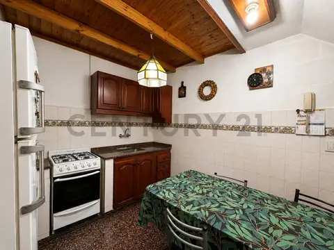 Depto Tipo Casa en Venta en Parque Avellaneda, USD 150.000