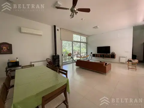 Puerto Paraiso. Hermosa casa.