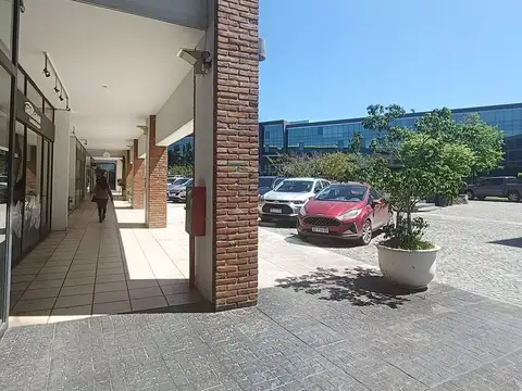 Oficina en venta en Office Park! Gran inversión! 100