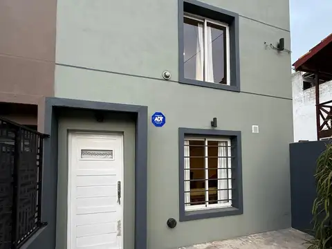 Duplex 3 ambientes en Venta - Caisamar
