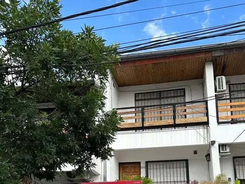 Casa Dúplex  en Venta en Ciudad Jardin, Tres de Febrero, G.B.A. Zona Oeste