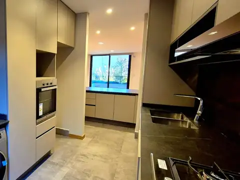 Departamento en Venta en Cerro De Las Rosas, USD 420.000
