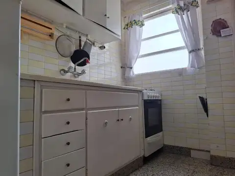 Departamento en Venta en Chacarita, USD 150.000
