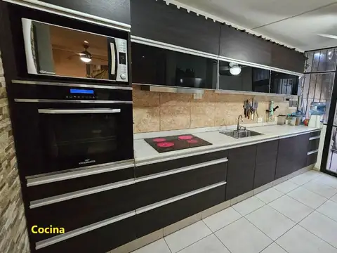 Venta casa en B° Santa Ana. Excelente, Guaymallén.