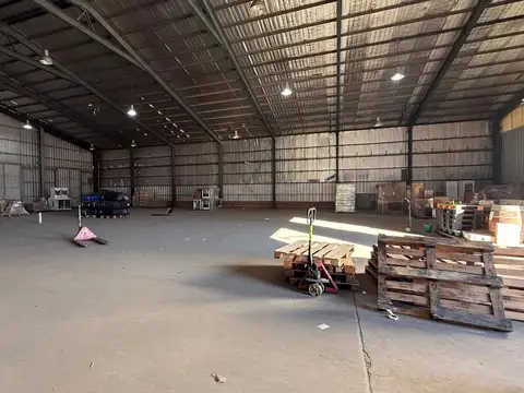 VENTA NAVE INDUSTRIAL - IDEAL LOGISTICA 1900 m²