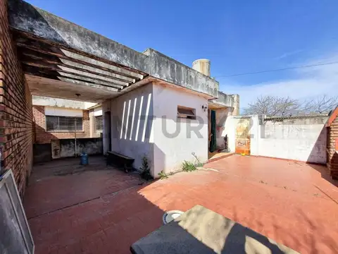Casa en Venta en Domingo Matheu, USD 99.000