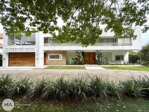 Venta | Casa 5 dormitorios en barrio cerrado - Los Alamos Club de Campo - Ibarlucea