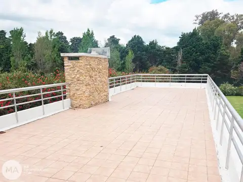 Venta | Casa 5 dormitorios en barrio cerrado - Los Alamos Club de Campo - Ibarlucea