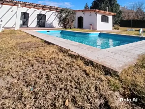 ALQUILER CASA VISTALBA CHACRAS DE CORIA
