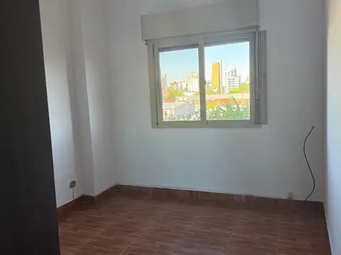 Vte Lopez 1700, Piso 4