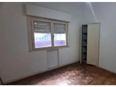 Azcuenga 300, Piso 1