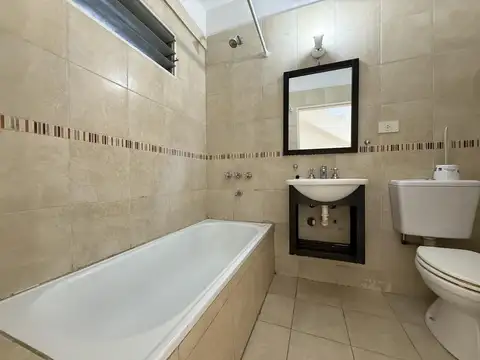 Depto Tipo Casa 2 ambientes con 1 baño
